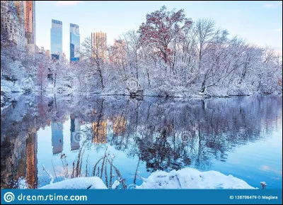 "Le Père Noël est une ordure" est un film interprété par...