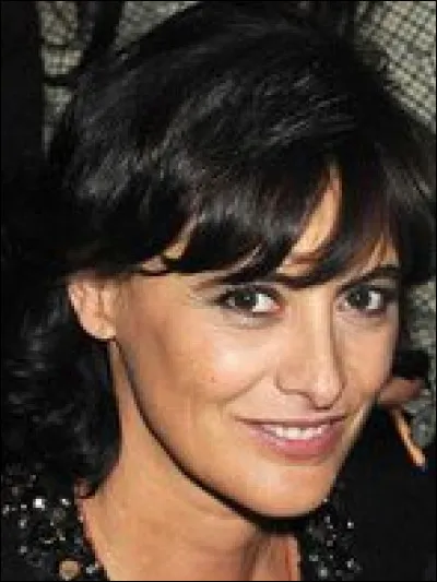 Qui est cette Inès, styliste française, créatrice de mode de bijoux et de parfums ?