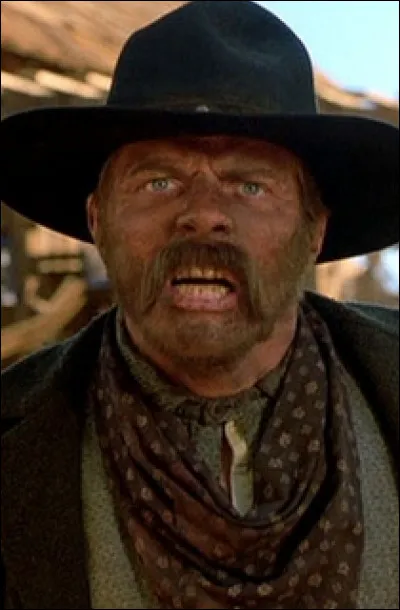 Buford Tannen a un surnom qui le fait enrager.Quel est ce surnom ?