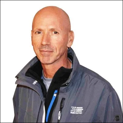 Quel sport de glisse compte parmi ses inventeurs deux frères bretons, Bruno et Dominique Legaignoux ?