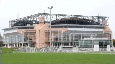 Quel est le nom de l'équipe qui joue à domicile ?