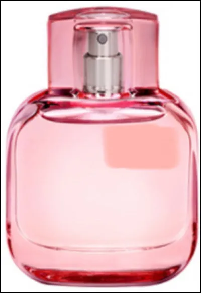 Cette marque est Lacoste.