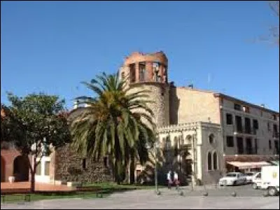 Petite ville de 7 600 habitants du département des Pyrénées-Orientales, située dans la plaine du Roussillon, au sud-ouest de Perpignan :