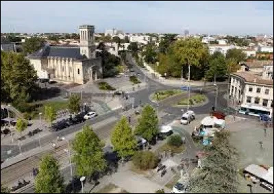 Ville de 42 000 habitants du département de la Gironde, située dans le sud de l'agglomération bordelaise :
