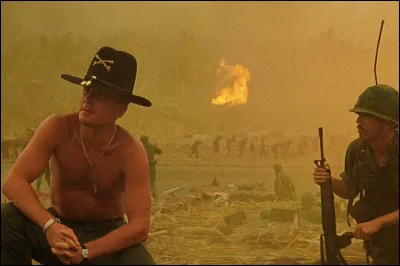 De quel film est tirée la citation suivante : "J'adore l'odeur du napalm au petit matin" ?