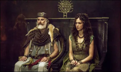 Roi et reine de Troie lors de la guerre. Qui sont-ils ?