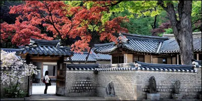 Combien d'habitants compte Séoul ?