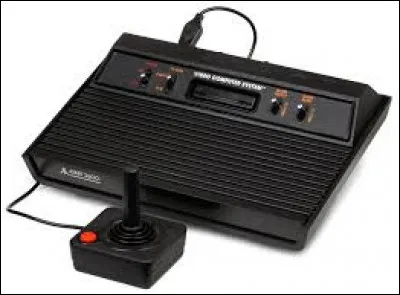 À l'aide de ces trois indices, trouvez le nom de la console : "apparue dans les années 70 / Joystick / couleur noire".