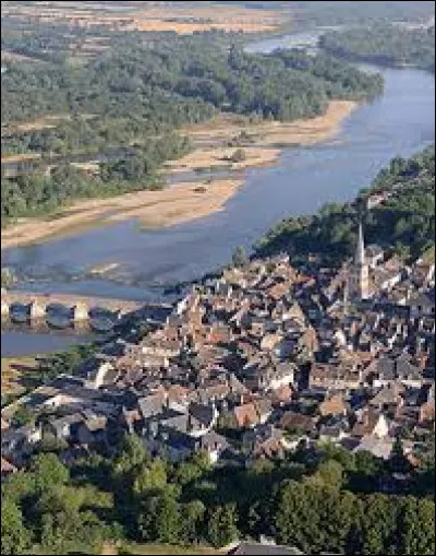 &Agrave; quelle r&eacute;gion appartient la Ni&egrave;vre ?