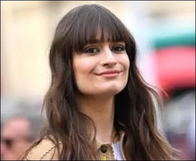 Comment s'appelle cette chanteuse française ?