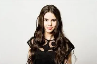 En 2016, quel rappeur sort un duo avec elle intitulé "Mon Everest" ?