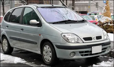 La Scénic Renault a connu un grand succès dès sa sortie en 1996 mais c'est aussi le...