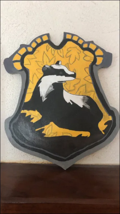 Quel est le prénom du créateur de la maison Poufsouffle ?