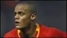 Vincent Kompany, autre grand dfenseur belge, titulaire en slection  18 ans, un physique impressionant. O a t-il jou ?