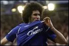 Marouane Fellaini, 22 ans, reprsente la relve du football belge. Il joue actuellement en Angleterre, pour :