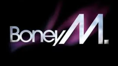 Boney M. était un groupe disco composé de quatre membres : un homme et deux femmes.