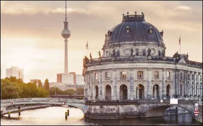 Quelle rivière traverse Berlin ?