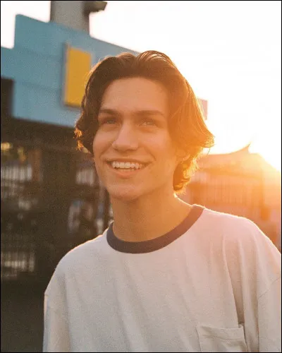 Quelle personne a déjà été en couple avec Chase Hudson ?