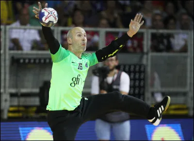 Ce joueur français de handball, gardien de l'équipe de France entre 1999 et 2017, se prénomme ...