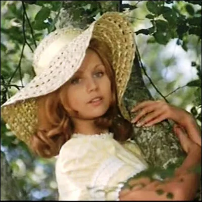 Quelle réalisatrice a sorti le film "Faustine et le bel été" ?