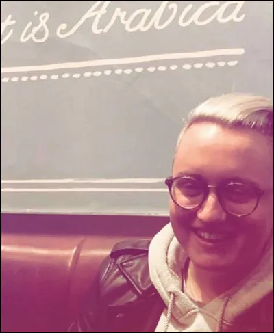 Où habite Antoine Delie ?