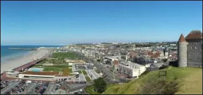 Cette ville maritime, port actif pour le commerce avec l'Am&eacute;rique et l'Afrique aux XVIe et XVIIe si&egrave;cle, aujourd'hui port transmanche, c'est ...