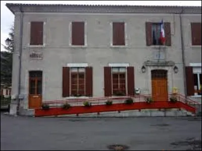 Village proven&ccedil;al, dans l'arrondissement de Forcalquier, Les Omergues se situe dans le d&eacute;partement ...