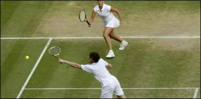 Quel joueur de tennis a participé au plus grand nombre de finales en Grand Chelem ?