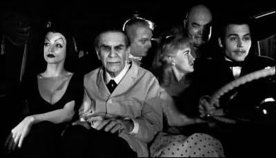 Quel est ce film de Tim Burton, réalisé en 1994, avec Johnny Depp et Sarah Jessica Parker dans les rôles principaux, qui raconte la vie d'un cinéaste qui réalisa dans les années 50 quelques mauvais films à petit budget ?