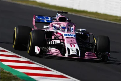 Baquet vissé chez Force India devenu Racing Point en 2018, ce pilote mexicain est l'un des sept pilotes qui ont choisi un numéro comportant les deux mêmes chiffres. Qui pilote la Racing Point numéro 11 ?