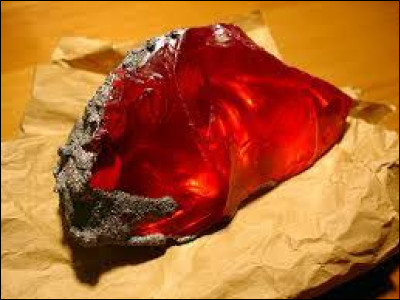 Quel sorcier est connu pour être l'inventeur de la pierre philosophale ? Qui est sa femme ?