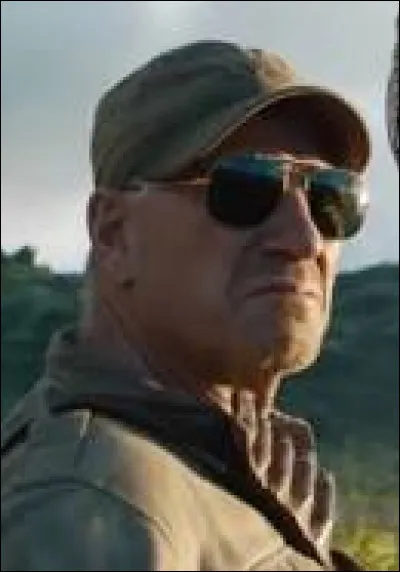 Que veut faire Ken Wheatley des dents qu'il arrache aux dinosaures ?