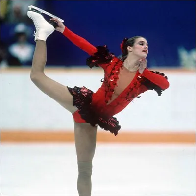 Lors de quels Jeux olympiques Katarina Witt a-t-elle remporté sa première médaille d'or en patinage artistique ?