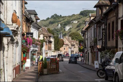 Petite ville de 8 000 habitants du département de l'Eure, située dans la vallée de la Seine :