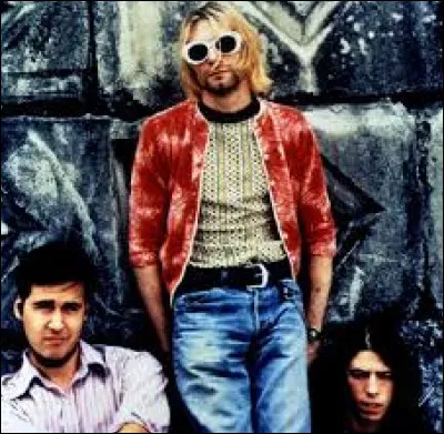 Comment s'appelle l'album culte de Nirvana sorti en 1991 ?