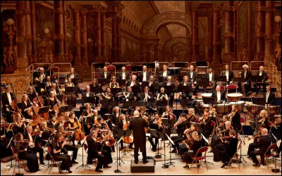 Pour en finir avec l'aspect physique du son, comment peut-on expliquer la consonance entre deux sons ?