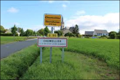 Nous commençons notre première balade de juillet dans les Pays-de-la-Loire, à Chemellier. Ancienne commune, dans le Saumurois, elle se situe dans le département ...