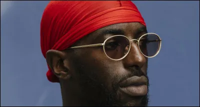 Pour terminer Alpha Wann, un des meilleurs rappeurs français, vient d'avoir son disque d'or pour son premier album sorti il y a presque 2 ans. 
Comment s'appelle-t-il ?