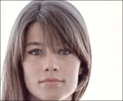 Cultivez les fleurs de votre jardin et trouvez celle qui n'est pas &agrave; sa place !