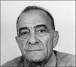 N en 1897  Rosiglino, dcd en prison en 1969, il commandita plusieurs assassinats pour essayer de prendre le pouvoir de l'une des cinq familles de la mafia sicilienne