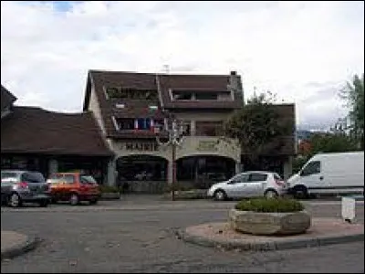 Ville de la métropole Grenobloise, entourée par les massifs du Vercors, de la Chartreuse et de Taillefer, Poisat se situe das le département ...