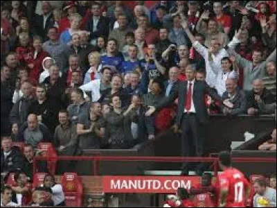 Quelle équipe entraînait Arsène Wenger avant d'arriver à Arsenal ?