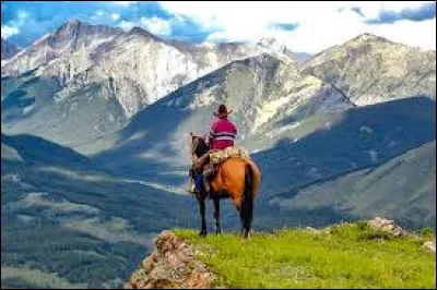 Le pays contient plus de 31 700 lacs, ce qui fait du Canada l'un des pays possédant les plus grandes réserves d'eau douce du globe.