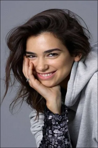 De quelle nationalité est-elle ?