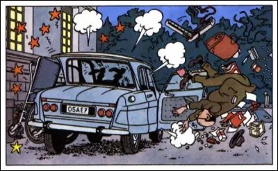 Quel est l'énergumène qui, bien malgré lui il faut le dire, a provoqué cette collision cocasse en dévalant l'escalier sur un fauteuil roulant ?