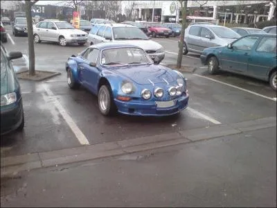 La marque de cette voiture est :