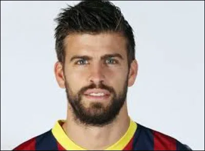 Quel est le nom de ce joueur de football ?