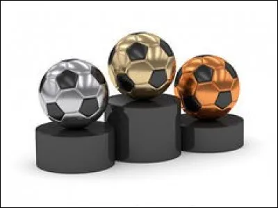 Lequel de ces joueurs français n'a JAMAIS fini sur le podium du Ballon d'or (dans les 3 premiers) ?