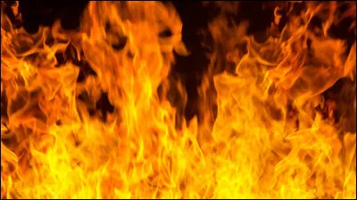 Qui est surnommé "aux Poings Ardents" ?