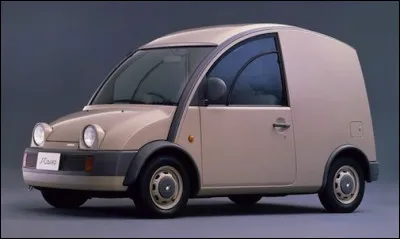 Quel est le nom du modèle de ce bolide fabriqué par Nissan ?